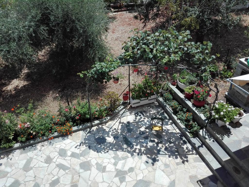 Toulatos Pantelis Apartment Pouláta Exterior foto